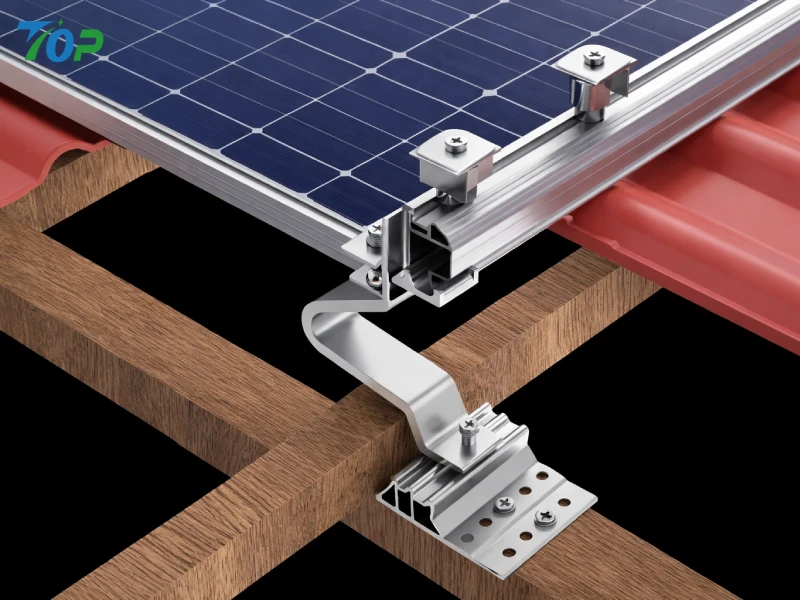 Kaip pasirinkti tinkamą saulės energijos stogo kabliuką pagal plytelių tipą: inžinerijos vadovas saulės energijos montuotojams, EPC rangovams ir pirkimų komandoms